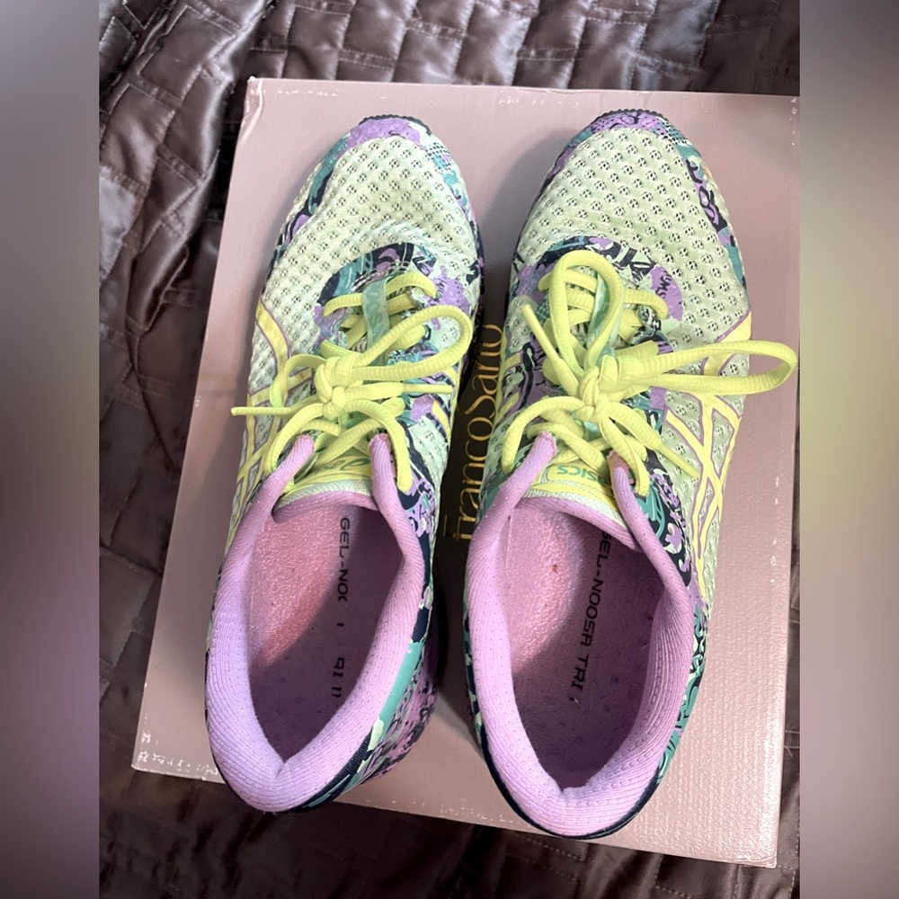 ASICS
